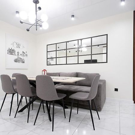 Apartamento Luxury Nest Lviv Center Exterior foto