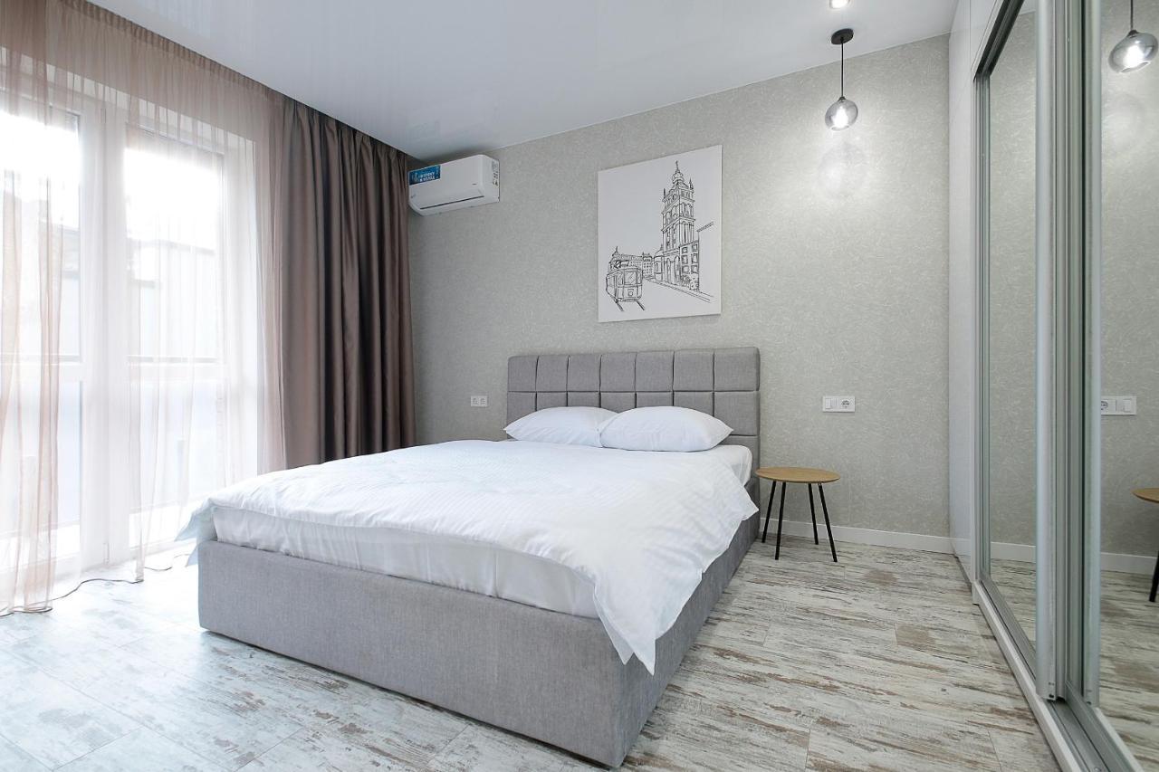 Apartamento Luxury Nest Lviv Center Exterior foto