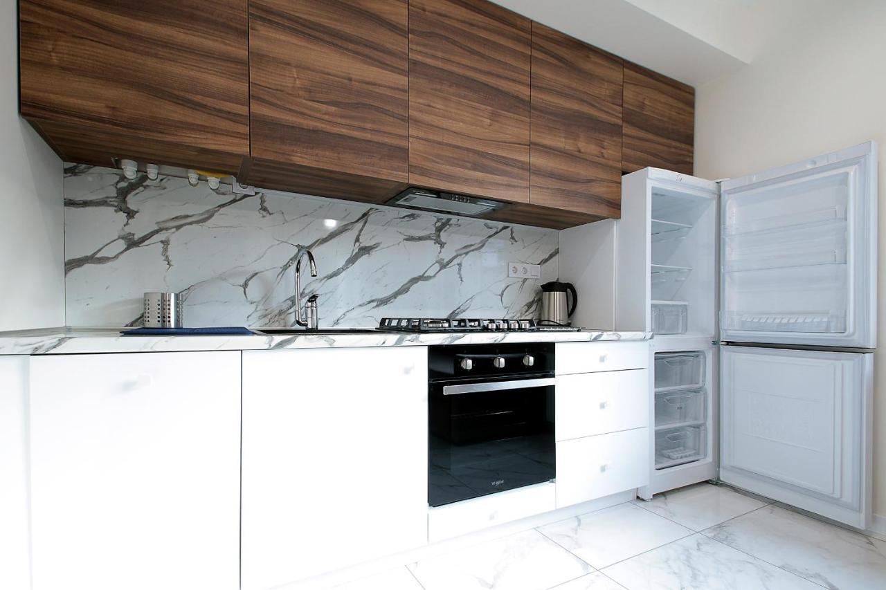 Apartamento Luxury Nest Lviv Center Exterior foto