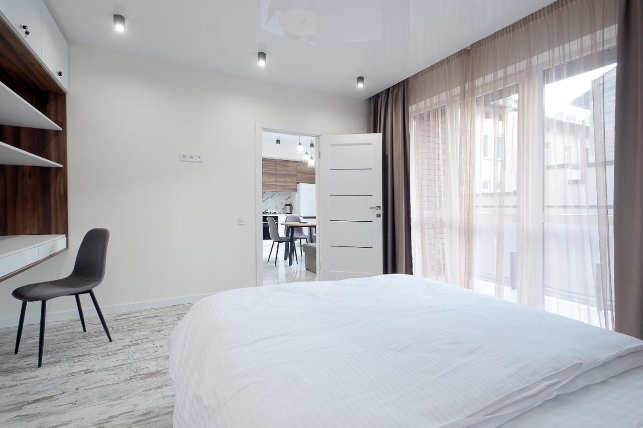 Apartamento Luxury Nest Lviv Center Exterior foto