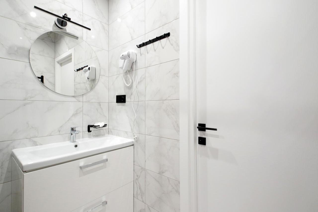 Apartamento Luxury Nest Lviv Center Exterior foto